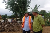 Thanh Hóa: Dùng máy múc vá đê sông Cầu Chày cứu nguy cho hàng nghìn hộ dân Thanh Hóa: Dùng máy múc vá đê sông Cầu Chày cứu nguy cho hàng nghìn hộ dân