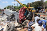 Vụ tai nạn thảm khốc khiến 13 người chết ở Gia Lai: Lời kể kinh hoàng của nhân chứng Vụ tai nạn thảm khốc khiến 13 người chết ở Gia Lai: Lời kể kinh hoàng của nhân chứng
