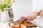Bộ sưu tập phụ kiện độc đáo dành cho những người không thể rời tay khỏi điện thoại Bộ sưu tập phụ kiện độc đáo dành cho những người không thể rời tay khỏi điện thoại