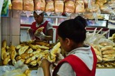 Khủng hoảng kinh tế, bánh mì thành món ăn sang chảnh của dân Venezuela Khủng hoảng kinh tế, bánh mì thành món ăn sang chảnh của dân Venezuela