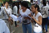 Trường đại học cấm mặc áo phông không cổ có quá khắt khe? Trường đại học cấm mặc áo phông không cổ có quá khắt khe?