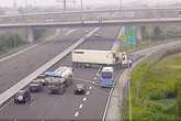 Liên tiếp những vụ ô tô đi ngược chiều trên cao tốc: Coi thường tính mạng, liên lụy người khác Liên tiếp những vụ ô tô đi ngược chiều trên cao tốc: Coi thường tính mạng, liên lụy người khác