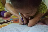 Nghị lực sống phi thường của cô bé 'chim cánh cụt' Nghị lực sống phi thường của cô bé 'chim cánh cụt'