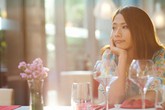 Vừa đăng ký kết hôn xong, người yêu đại gia bất ngờ tiết lộ bí mật khiến tôi điêu đứng Vừa đăng ký kết hôn xong, người yêu đại gia bất ngờ tiết lộ bí mật khiến tôi điêu đứng