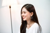 Á hậu Phương Nga - Chạm vào hào quang vẫn chỉ mơ làm ngân hàng, giảng viên, thích nhất cầm giẻ lau dọn nhà Á hậu Phương Nga - Chạm vào hào quang vẫn chỉ mơ làm ngân hàng, giảng viên, thích nhất cầm giẻ lau dọn nhà