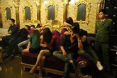 Có 1 cô giáo trong vụ bắt quả tang "chơi" ma túy tập thể ở quán karaoke Có 1 cô giáo trong vụ bắt quả tang "chơi" ma túy tập thể ở quán karaoke