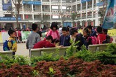 Ra Tết, học sinh vẫn còn… thèm chơi Ra Tết, học sinh vẫn còn… thèm chơi