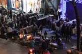 Sinh viên Hà Nội đội rét mua hàng giảm giá trước Tết Sinh viên Hà Nội đội rét mua hàng giảm giá trước Tết
