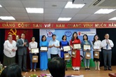 36 tác phẩm xuất sắc được vinh danh tại Lễ trao giải “Giải thưởng Báo chí về trẻ em” 36 tác phẩm xuất sắc được vinh danh tại Lễ trao giải “Giải thưởng Báo chí về trẻ em”