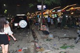 Hạ Long ngập rác sau đêm hội Carnaval Hạ Long ngập rác sau đêm hội Carnaval