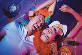 Hỏi chồng thích “bảo hiểm” tình yêu không, câu trả lời bất ngờ khiến vợ giật mình… Hỏi chồng thích “bảo hiểm” tình yêu không, câu trả lời bất ngờ khiến vợ giật mình…