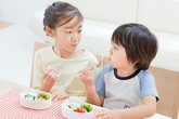 Con gặp họa vì bố mẹ chữa táo bón sai cách Con gặp họa vì bố mẹ chữa táo bón sai cách