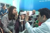 Làm gì để phòng bệnh tai, mắt cho trẻ khi đi bơi mùa hè? Làm gì để phòng bệnh tai, mắt cho trẻ khi đi bơi mùa hè?