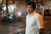 Ông Đoàn Ngọc Hải một mình đi kiểm tra vỉa hè Ông Đoàn Ngọc Hải một mình đi kiểm tra vỉa hè