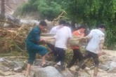 4 người trong gia đình chết và mất tích: Nhìn thấy lũ cuốn vợ và con nhưng bất lực 4 người trong gia đình chết và mất tích: Nhìn thấy lũ cuốn vợ và con nhưng bất lực