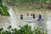 Người đàn ông thiệt mạng khi ghe chở cát đá lật úp Người đàn ông thiệt mạng khi ghe chở cát đá lật úp