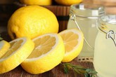 Bỏ 2 nghìn mua chanh, mẹ trẻ mừng húm khi thấy kiến, gián... lũ lượt kéo nhau ra khỏi nhà Bỏ 2 nghìn mua chanh, mẹ trẻ mừng húm khi thấy kiến, gián... lũ lượt kéo nhau ra khỏi nhà