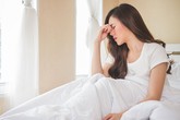 Đầy tháng, chồng tặng con cuốn sổ tiết kiệm 200 triệu, tôi mừng rơi nước mắt nhưng em gái tôi lại phản ứng dữ dội Đầy tháng, chồng tặng con cuốn sổ tiết kiệm 200 triệu, tôi mừng rơi nước mắt nhưng em gái tôi lại phản ứng dữ dội