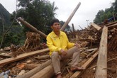 Người hùng thầm lặng bản Poọng từng xả thân cứu thoát hơn 400 người dân trong cơn lũ dữ Người hùng thầm lặng bản Poọng từng xả thân cứu thoát hơn 400 người dân trong cơn lũ dữ