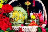 Khắc dưa hấu hình heo chưng Tết, nghệ nhân bỏ túi chục triệu đồng Khắc dưa hấu hình heo chưng Tết, nghệ nhân bỏ túi chục triệu đồng