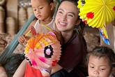 Cuộc sống hiện tại hướng Phật của Angela Phương Trinh Cuộc sống hiện tại hướng Phật của Angela Phương Trinh