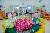 Sữa học đường tại Đà Nẵng: Đầu tư cho trẻ hôm nay để có nguồn nhân lực chất lượng trong tương lai Sữa học đường tại Đà Nẵng: Đầu tư cho trẻ hôm nay để có nguồn nhân lực chất lượng trong tương lai