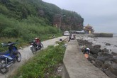 Hải Phòng: Phát hiện thi thể cụ già dưới bãi đá gần đền Bà Đế Hải Phòng: Phát hiện thi thể cụ già dưới bãi đá gần đền Bà Đế