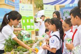 Vinamilk chung tay bảo vệ môi trường thủ đô thông qua quỹ 1 triệu cây xanh cho Việt Nam Vinamilk chung tay bảo vệ môi trường thủ đô thông qua quỹ 1 triệu cây xanh cho Việt Nam