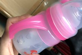 Phát hiện hàng vạn sản phẩm cho bà bầu, trẻ nhỏ nghi nhập lậu, giả nguồn gốc xuất xứ Phát hiện hàng vạn sản phẩm cho bà bầu, trẻ nhỏ nghi nhập lậu, giả nguồn gốc xuất xứ