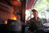 Người duy nhất “giữ hồn lửa” cho phố Lò Rèn Người duy nhất “giữ hồn lửa” cho phố Lò Rèn