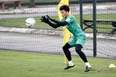 Bùi Tiến Dũng có nguy cơ mất chỗ chính thức ở U23 Việt Nam? Bùi Tiến Dũng có nguy cơ mất chỗ chính thức ở U23 Việt Nam?