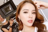 Từng năm lần bảy lượt bị chỉ trích vì đi trễ, giờ Kỳ Duyên lại thích làm việc với ê kíp đúng giờ từng phút một Từng năm lần bảy lượt bị chỉ trích vì đi trễ, giờ Kỳ Duyên lại thích làm việc với ê kíp đúng giờ từng phút một