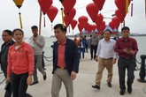 Hải Phòng: Du khách đổ về đảo Dấu thiêng trong ngày khai hội Hải Phòng: Du khách đổ về đảo Dấu thiêng trong ngày khai hội