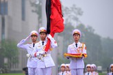 Ngày hôm qua, vị Chủ tịch nước gần dân đã về với đất mẹ! Ngày hôm qua, vị Chủ tịch nước gần dân đã về với đất mẹ!