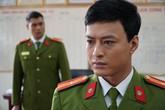 Hồng Đăng của Mê cung có mạo hiểm khi "lột xác" từ soái ca ngôn tình sang cảnh sát trinh thám? Hồng Đăng của Mê cung có mạo hiểm khi "lột xác" từ soái ca ngôn tình sang cảnh sát trinh thám?