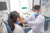 Cách xử trí nhanh khi bất ngờ côn trùng bay vào mũi, miệng Cách xử trí nhanh khi bất ngờ côn trùng bay vào mũi, miệng