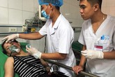 5 mẹ con, bà cháu ở Vinh bỏng ngạt khói xăng khi nhà 2 tầng bốc cháy 5 mẹ con, bà cháu ở Vinh bỏng ngạt khói xăng khi nhà 2 tầng bốc cháy