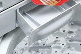 Sai lầm khiến máy giặt có nguy cơ cháy nổ, ảnh hưởng đến tính mạng Sai lầm khiến máy giặt có nguy cơ cháy nổ, ảnh hưởng đến tính mạng