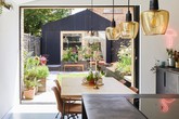 Biến nhà kho 12m² thành nhà vườn lãng mạn không chê được chỗ nào chỉ trong 21 ngày Biến nhà kho 12m² thành nhà vườn lãng mạn không chê được chỗ nào chỉ trong 21 ngày