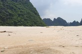 Quảng Ninh: Bí ẩn bãi cát xốp lấp biển trái phép tại thành phố Cẩm Phả Quảng Ninh: Bí ẩn bãi cát xốp lấp biển trái phép tại thành phố Cẩm Phả