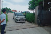 Hà Nội: Nam thanh niên lùi xe khiến người phụ nữ trọng thương Hà Nội: Nam thanh niên lùi xe khiến người phụ nữ trọng thương