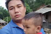 Ám ảnh tiếng khóc nghẹn của người dân vùng lũ, 12 người vẫn chưa trở về nhà: "Con tôi còn nhưng bố mẹ bị nước cuốn cả rồi" Ám ảnh tiếng khóc nghẹn của người dân vùng lũ, 12 người vẫn chưa trở về nhà: "Con tôi còn nhưng bố mẹ bị nước cuốn cả rồi"