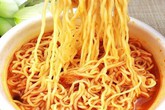 Chế biến mì ăn liền như thế nào để không hại sức khỏe và những người nào cần phải "nhịn" ăn? Chế biến mì ăn liền như thế nào để không hại sức khỏe và những người nào cần phải "nhịn" ăn?