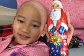 Nghẹn lòng ước mơ Trung thu có loại thuốc "được ngủ mãi mãi'"của cậu bé ung thư Nghẹn lòng ước mơ Trung thu có loại thuốc "được ngủ mãi mãi'"của cậu bé ung thư