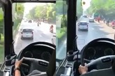 Bức xúc trước video cảnh sát PCCC gọi loa khản cổ nhưng xe ô tô không nhường đường Bức xúc trước video cảnh sát PCCC gọi loa khản cổ nhưng xe ô tô không nhường đường