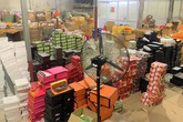 Phát hiện kho hàng chứa toàn túi hàng hiệu không nguồn gốc xuất xứ ở Hải Phòng Phát hiện kho hàng chứa toàn túi hàng hiệu không nguồn gốc xuất xứ ở Hải Phòng