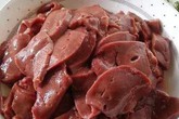 Làm sạch gan lợn, người dùng muối hoặc dầu mè, còn đây mới là cách làm của đầu bếp Làm sạch gan lợn, người dùng muối hoặc dầu mè, còn đây mới là cách làm của đầu bếp