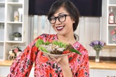 Biên kịch Đặng Thiếu Ngân: Mâm cơm Tết có thịt gà, bánh chưng nhưng vẫn có kim chi, bosam Hàn Quốc Biên kịch Đặng Thiếu Ngân: Mâm cơm Tết có thịt gà, bánh chưng nhưng vẫn có kim chi, bosam Hàn Quốc