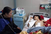 Giải quyết mâu thuẫn, học sinh cấp 3 gọi "người ngoài" đâm bạn Giải quyết mâu thuẫn, học sinh cấp 3 gọi "người ngoài" đâm bạn