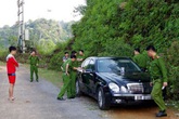 Hai người tử vong trong xe ô tô đang nổ máy, công an không phát hiện tác động ngoại lực Hai người tử vong trong xe ô tô đang nổ máy, công an không phát hiện tác động ngoại lực